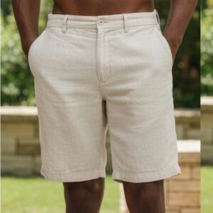Old Navy Men's Light Tan Flat Front Shorts